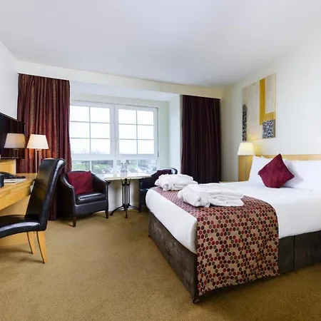 فندق Hillgrove Hotel, Leisure &