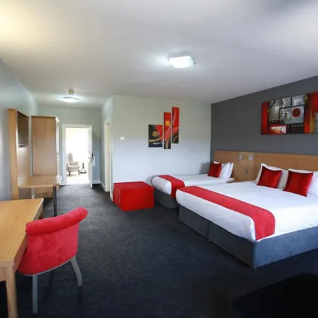 فندق Hillgrove Hotel, Leisure & 4*