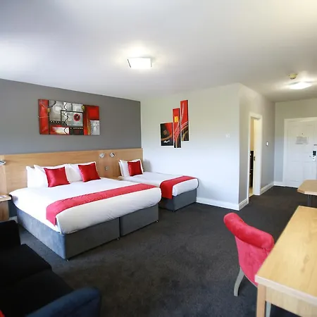 Hillgrove Hotel, Leisure & فندق