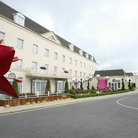 Hillgrove Hotel, Leisure & فندق موناغان