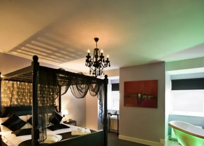 Hillgrove Hotel, Leisure &