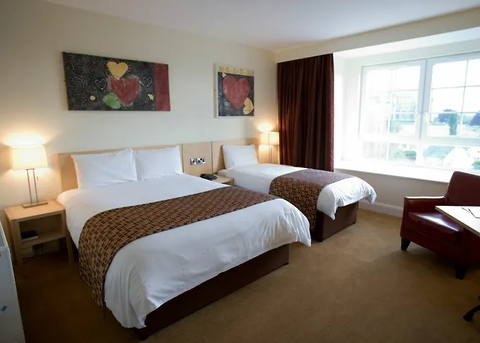 Hillgrove Hotel, Leisure & Отель