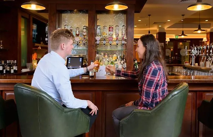 Hillgrove Hotel, Leisure & Hotel