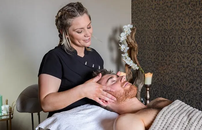 Hillgrove Hotel, Leisure & Отель 4*