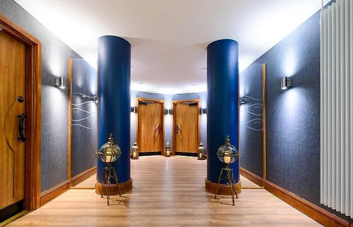 Hillgrove Hotel, Leisure & Отель