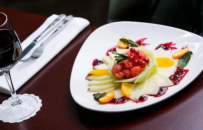 Hillgrove Hotel, Leisure & Монахан